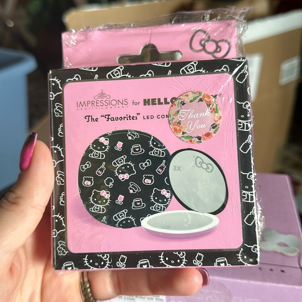 Impressions Vanity Hello Kitty “Favorites” LED Compact Mirror